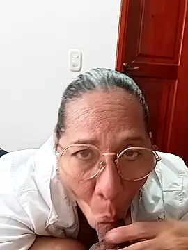 508[7 Mar 10:03] Spy Show - video di EliteCoupleMM modella di cam