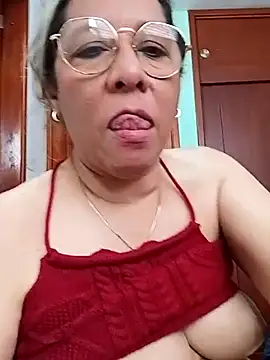 739[20 Apr 09:20] Private Show - video di EliteCoupleMM modella di cam