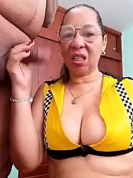 795[28 Apr 08:05] Private Show - video di EliteCoupleMM modella di cam