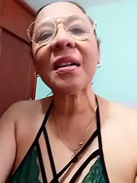 1000[21 May 10:18] Spy Show - video di EliteCoupleMM modella di cam