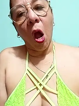 [22 Feb 22:28] Private Show - video di EliteCoupleMM modella di cam