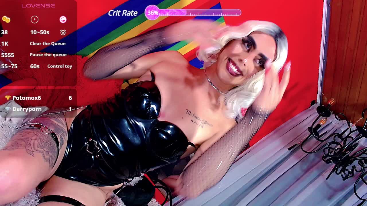 fuck my ass with my dildo latex - vidéo du modèle de showcams Perla_Hotcortes