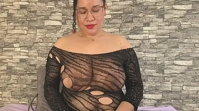 Hot time for you - video by alondrabigtits cam model