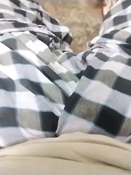 [24 Jun 18:36] Public Show - video by polamvariya cam model