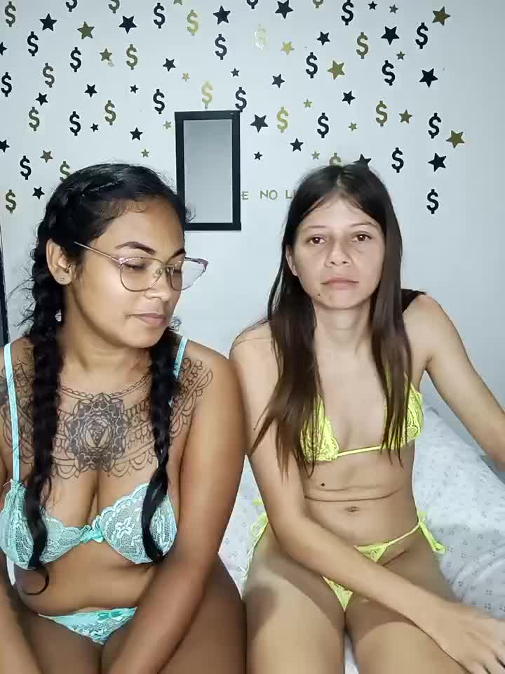 sex - video by Ari_Alexa444 cam model
