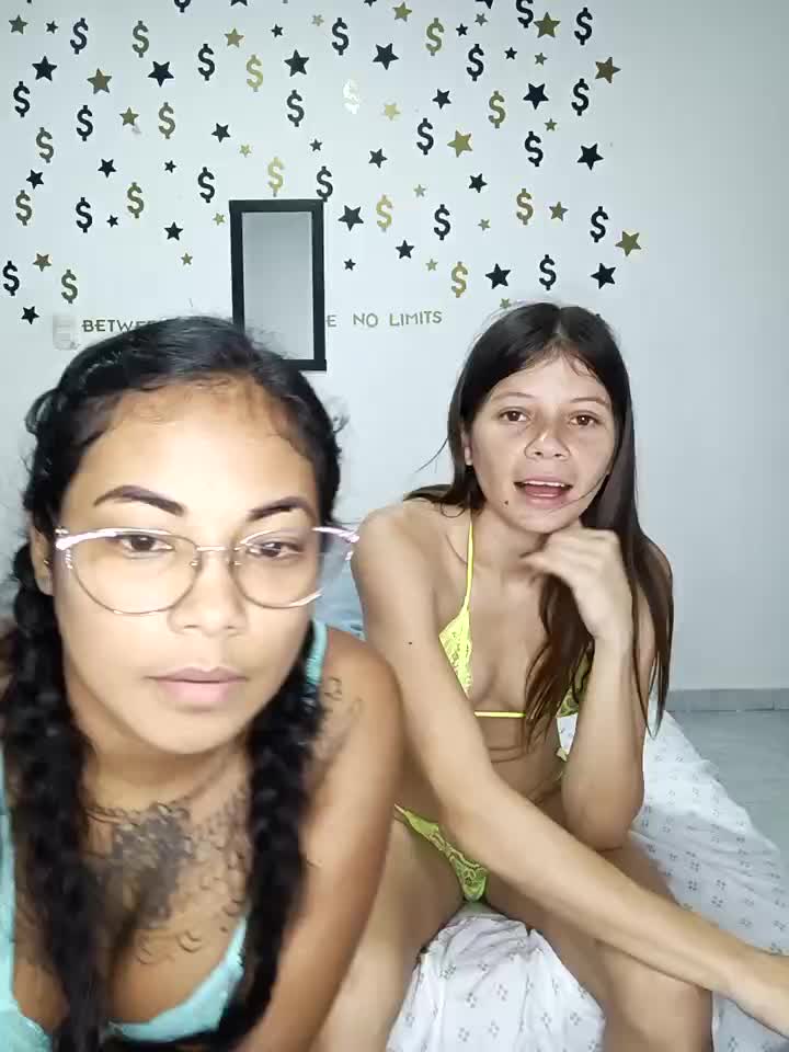 naket - video by Ari_Alexa444 cam model
