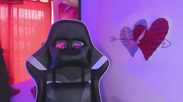 Fingering! - video by Naty_Mature_ cam model