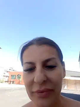 All naked outside - video by TessaKlarn cam model