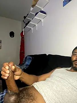 Stroking,dirty talk, happy ending - video by bigdinca cam model