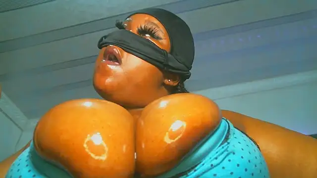 nasty titt fuck+twerk — filmik XPanther_24, modela(-lki) na kamerkach