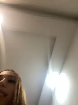 HOT CALLING!!－カメラキャストのkarly_angeelの動画