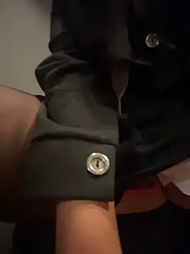 CRAZY CUM😈under table right in KFC🤯near PEOPLE😱