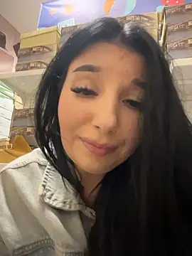 🤭crazy myself play NAKED😈 right in MARKET between SHELFS🍑 - video by Tisha_Busty cam model