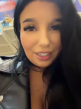 🏪🧸RUB PUSSY + TOPLESS between shelf in MARKET 🏪🧸－カメラキャストのTisha_Bustyの動画