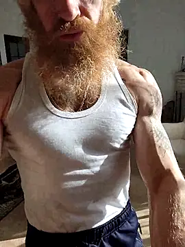 Sit on  face - Video von Gingerbeard40 Cam-Model