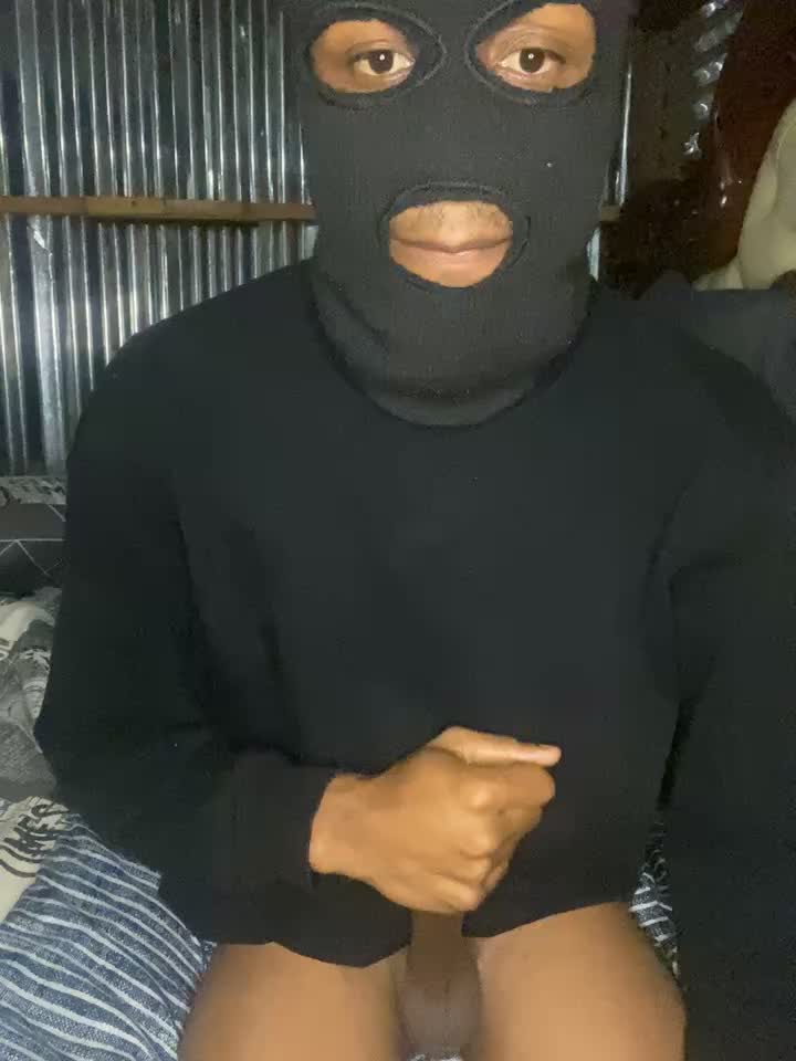 Ass play - video 24Curveycock kameramallilta