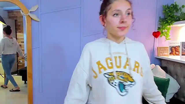sexy striptease and fuck my torso - video by aliceferrer_ cam model