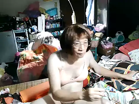 [3 Oct 15:38] cute babe cumshot Ticket Show - video by jamescheng27390 cam model