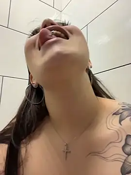 MAN touch woman's pussy first time after squirt+his FIRST blowjob😯🤤 - Chloe__Moon 캠 모델의 동영상