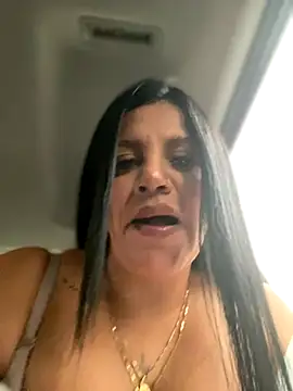 Un car hot 🍆 - video by Milff_parkerrr cam model