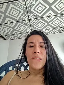 Jugando con mi culo