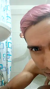 Rich show in the shower