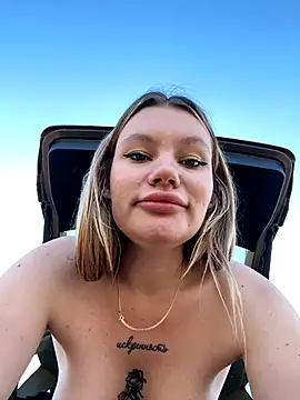 50 cm zucchini fuck my pussy and trailer hitch fuck anal mega squirt - video van justmilaa cam-model