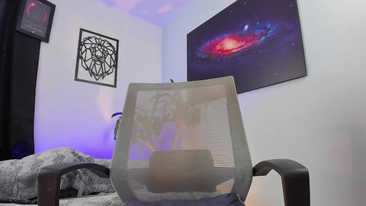 [29 Sep 12:10] Private Show - vidéo du modèle de showcams aaroncolombia