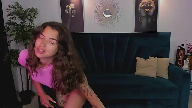 Private Show doggy pose - video by CharleneWoods cam model