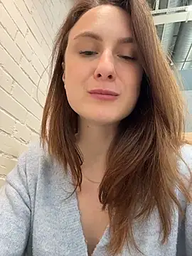 Rice games in cafes under the table – video modela na kameri Dina_Tease