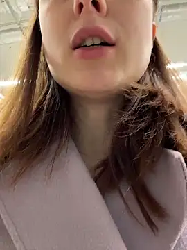 NAKED UNDER COAT SQUIRT+SURPRISE