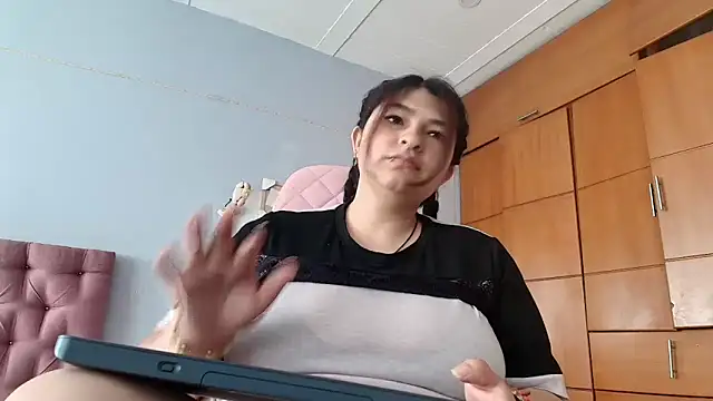 show my pussy 😈😋 - video by _69HONRY cam model