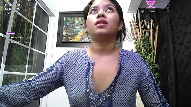 In my favorite position and putting my fingers in - video by shaila_yojana cam model