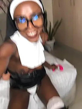 Nasty nun bj – video af Kaylee_eee cam-model