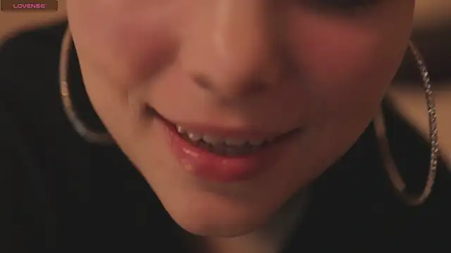 [27 May 15:25] Private Show - video di LikaBerry1 modella di cam