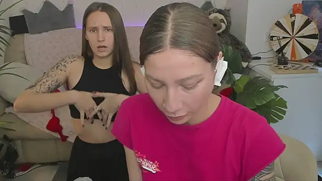 topless doggy zoom - video od modelky/modela HotCaramellsTV