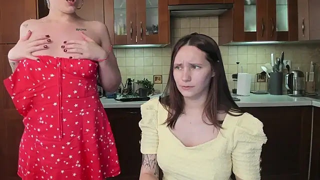 zoom pussy play / doggy / deepthroat Mona - video by HotCaramellsTV cam model