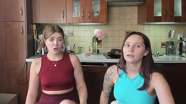 lick feet each other/ long show feet