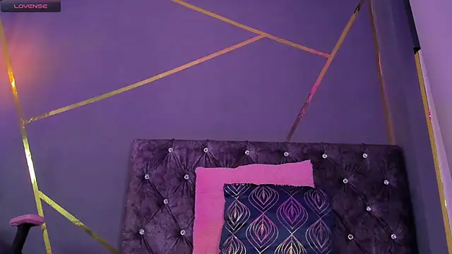 Show sexy body, blowjob and ride u hard cock - video by Mia_Palacioss cam model