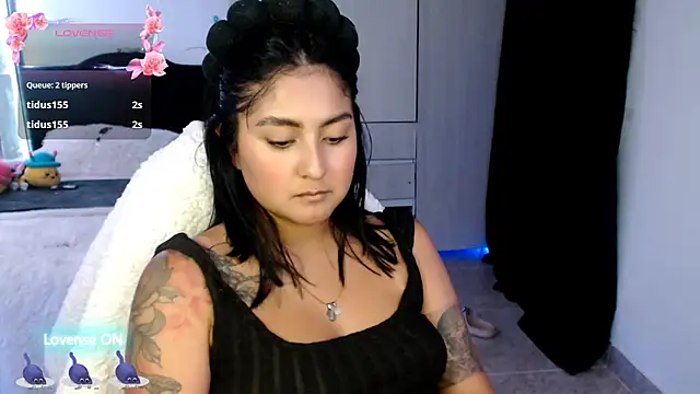 Fucking my beautiful ass. 🍑 - відео від вебкаммоделі ana_ricciardi