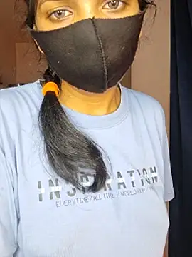 [12 Jul 08:36] Private Show – video od webkamerové modelky Nisha027