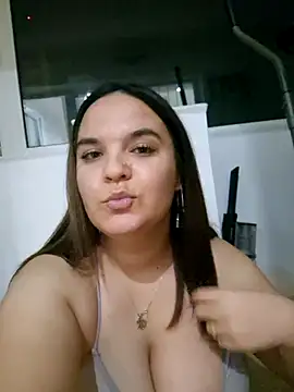 someone  can see me 🙈🙈🙈 - video by Minnie_Ella cam model