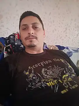 zico895 adlı kamer modelinin viral videoları: 3728
