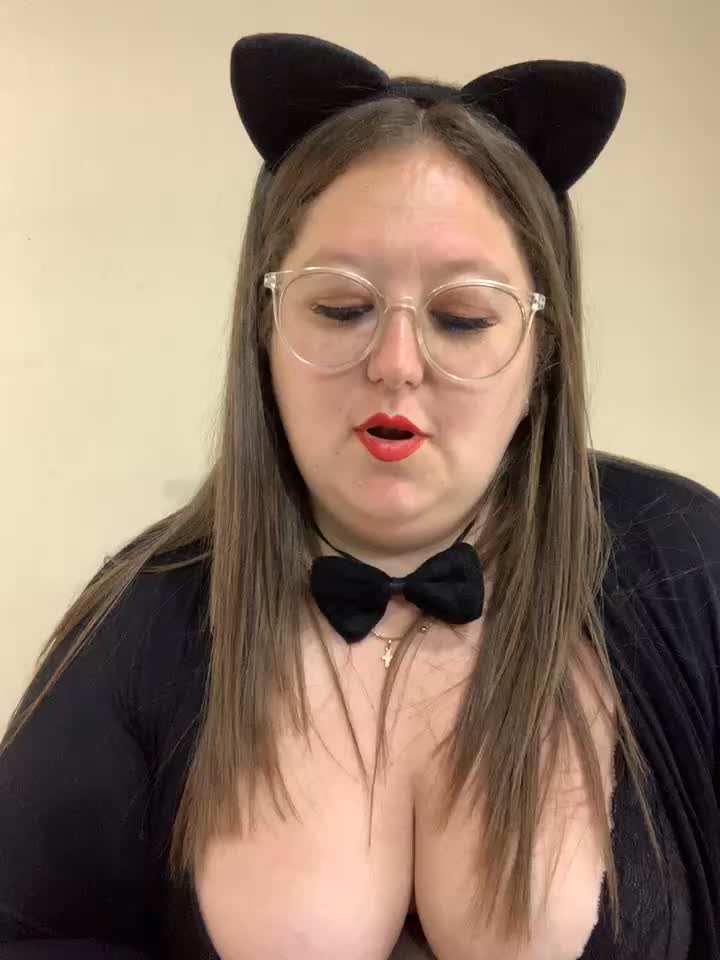 Miawww – video modela na kameri Chloee_Peach