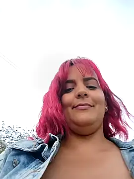 Tits in the open air - video by Ambarsexbutler cam model