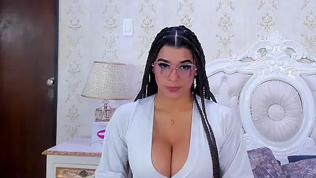 sexy dance  naked– TiaraRosse kameramodell videója