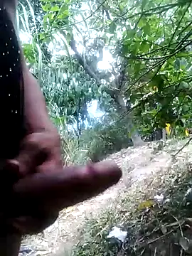 precum show in the forest — filmik Ts_veryhot, modela(-lki) na kamerkach