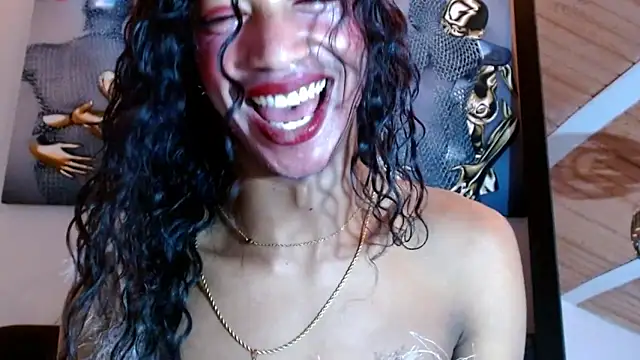 lol from a to woman lolPrivate Show - video di Maidi_ modella di cam