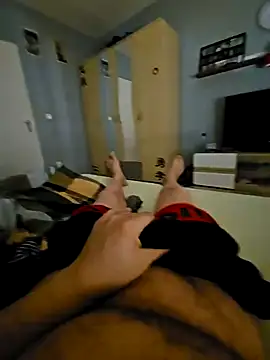 [24 Mar 23:31] Public Show – video od webkamerové modelky AlexHh92