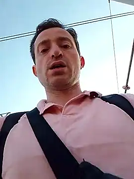 [19 Jun 06:44] Spy Show - video by openlegsforyou cam model